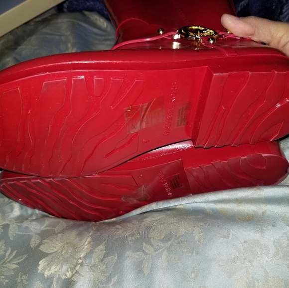 🔥MICHAEL KORS🔥 RED RUBBER RAIN BOOTS - Picture 6 of 8